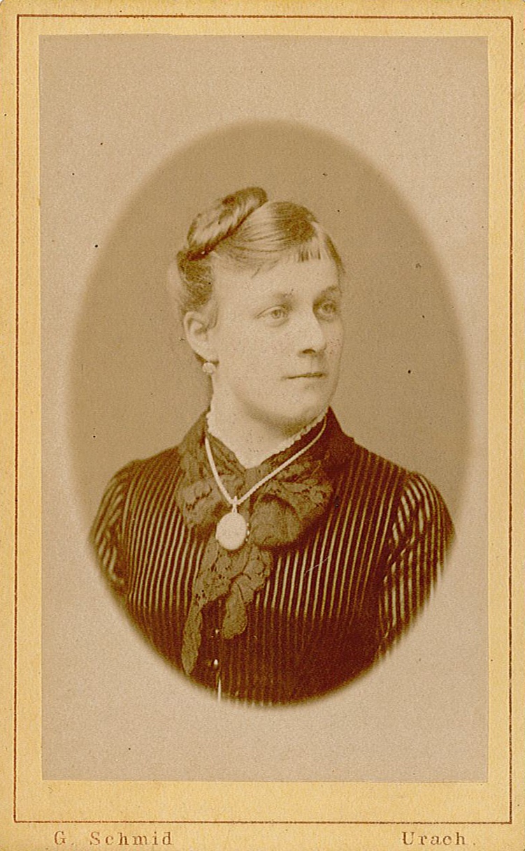Porträtfotografie von Amelie Bilner, 1884 (Studioaufnahme) (Museum Wolmirstedt RR-F)