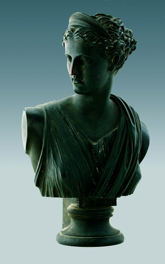 Artemis (Diana) von Versailles (Winckelmann-Museum Stendal CC BY-NC-SA)