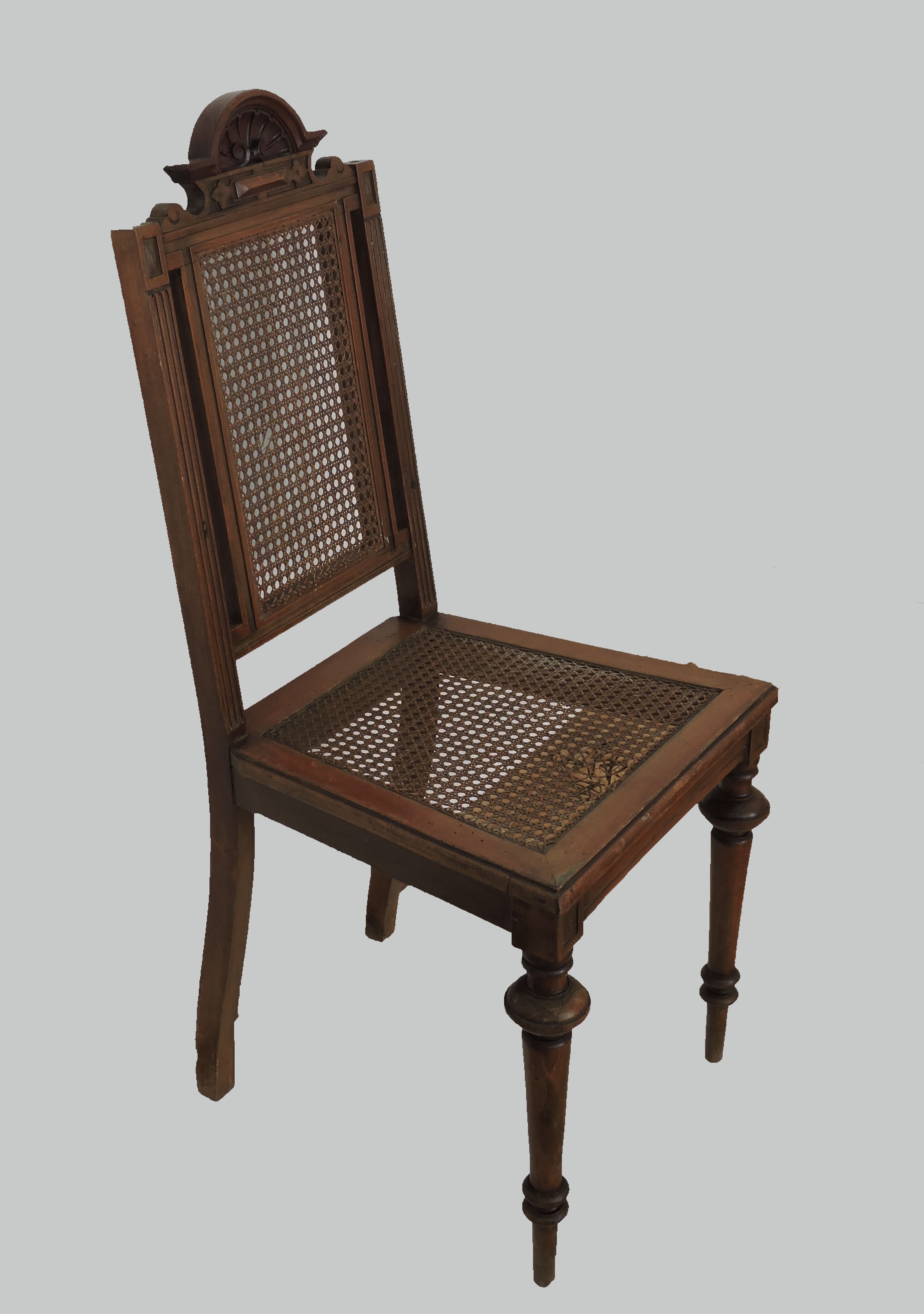 Stuhl mit Rohrgeflecht (Kreismuseum Jerichower Land, Genthin CC BY-NC-SA)
