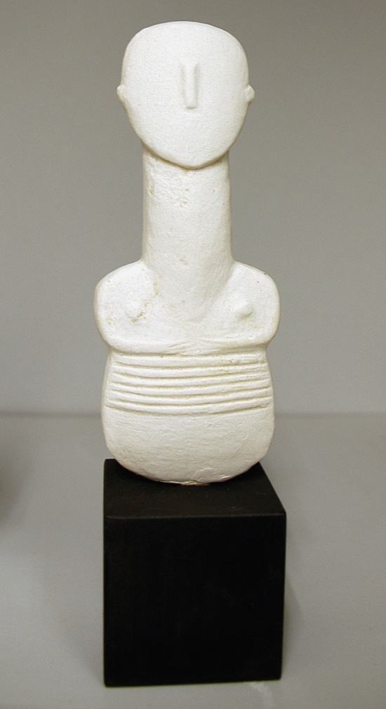 Weibliches Kykladenidol (Winckelmann-Museum Stendal CC BY-NC-SA)