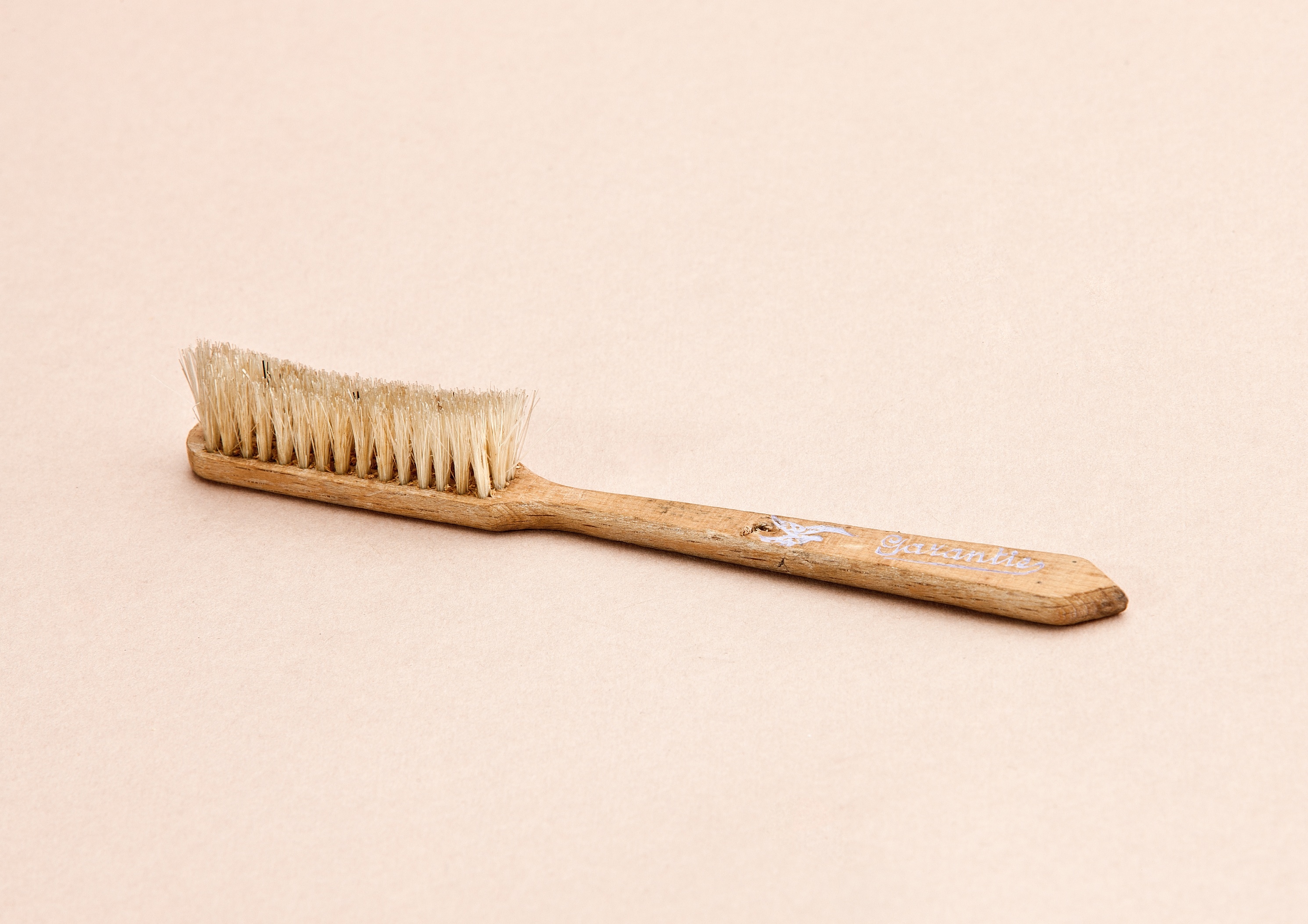 Zahnbürste aus Holz (Heimatmuseum Zörbig CC BY-NC-SA)