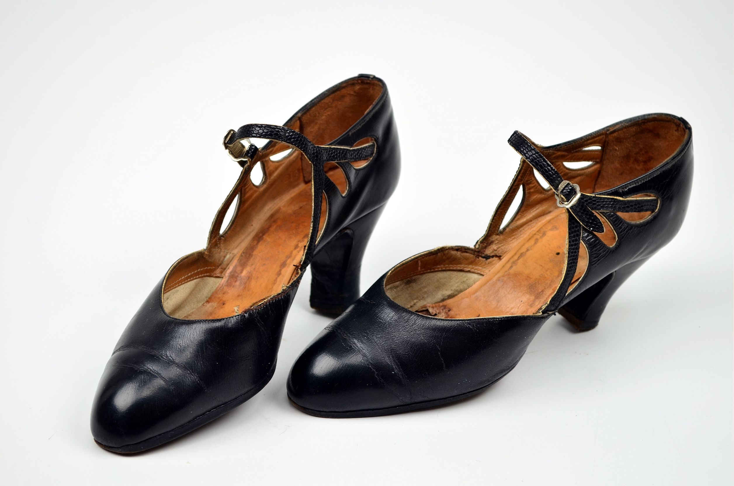 Damen-Schuhe, um 1935, Paar (Museum Weißenfels - Schloss Neu-Augustusburg CC BY-NC-SA)