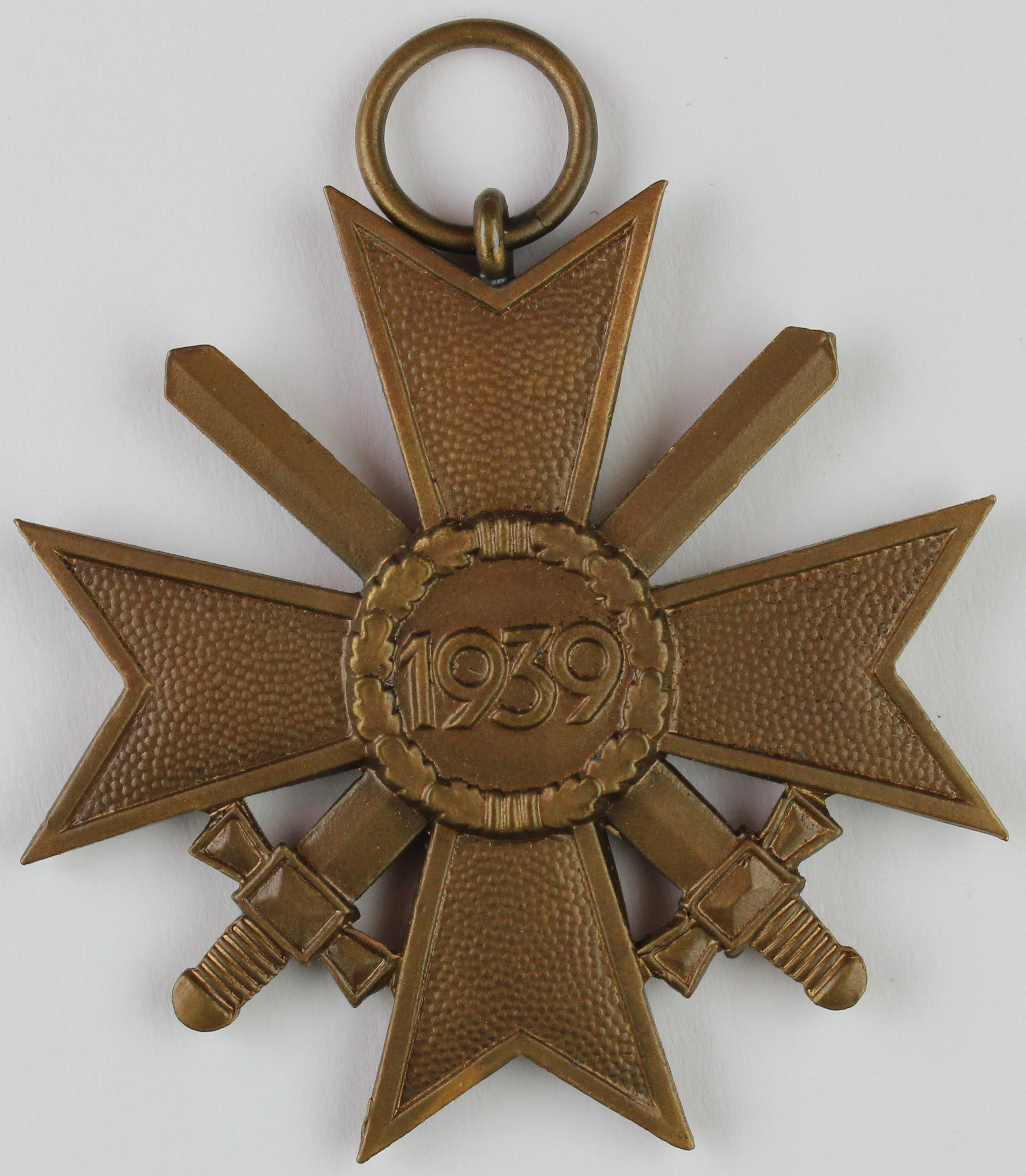 Kriegsverdienstkreuz, 2. Klasse mit Schwertern (Museum Wolmirstedt RR-F)