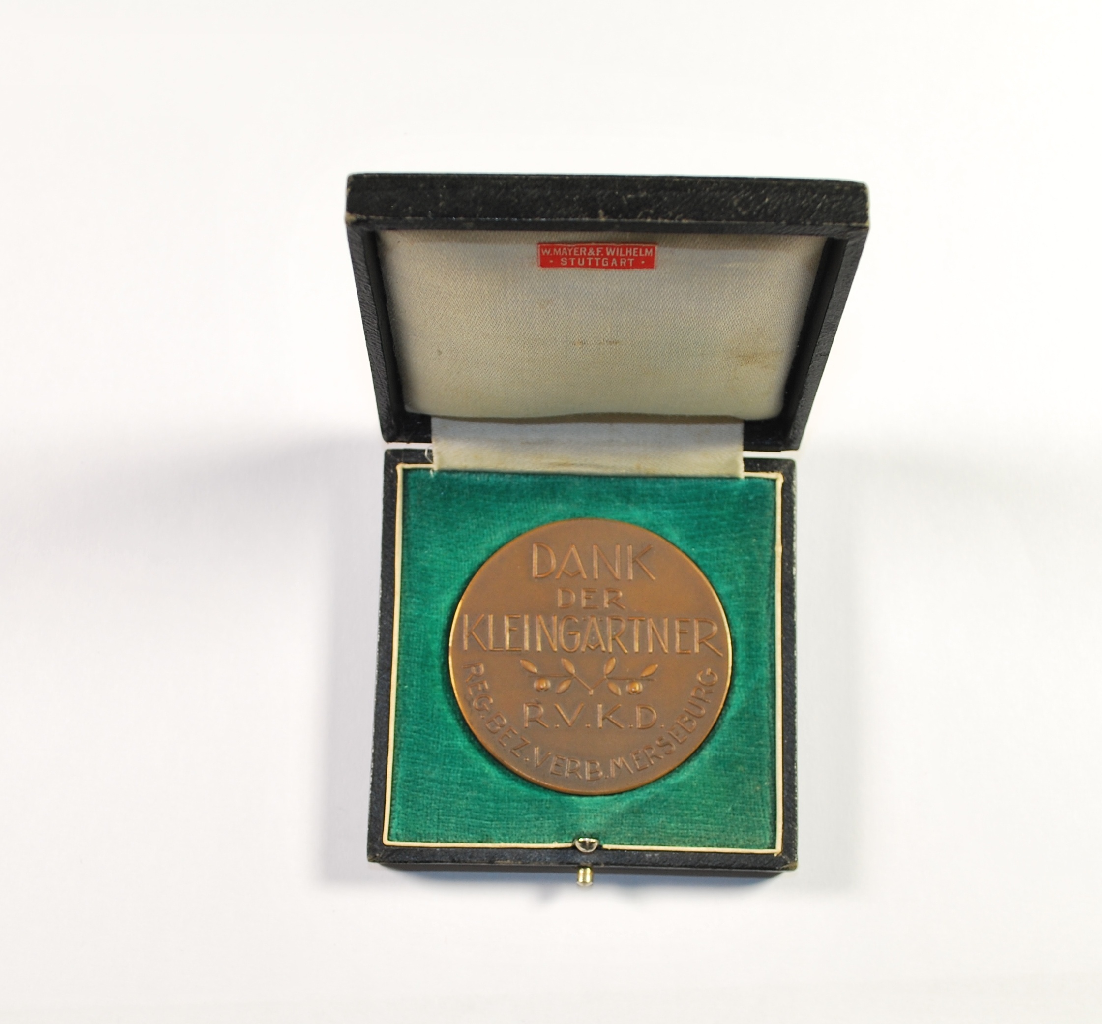 Medaille - "Merseburger Kleingärtner" im Etui (Kulturhistorisches Museum Schloss Merseburg CC BY-NC-SA)