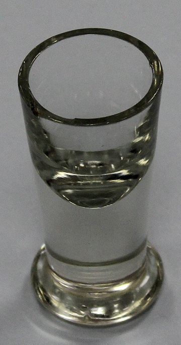 Schnapsglas, einfache Form (Museum Wolmirstedt RR-F)