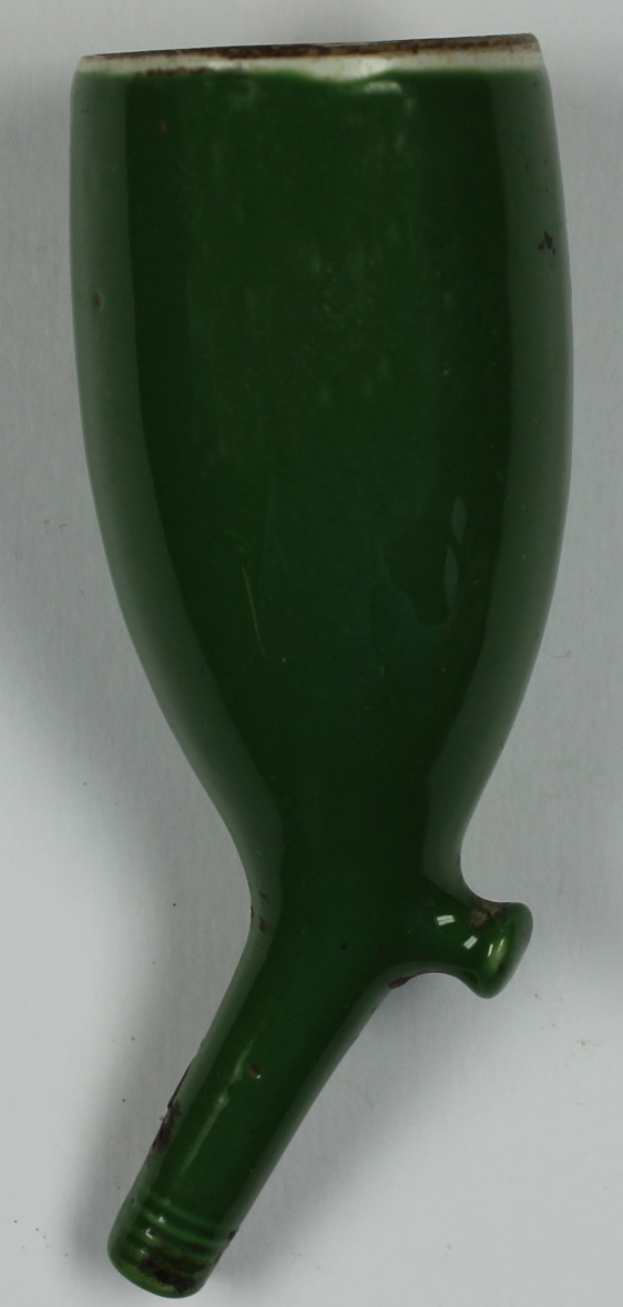 Porzellanpfeifenkopf, grün, ohne Motiv (Museum Wolmirstedt RR-F)