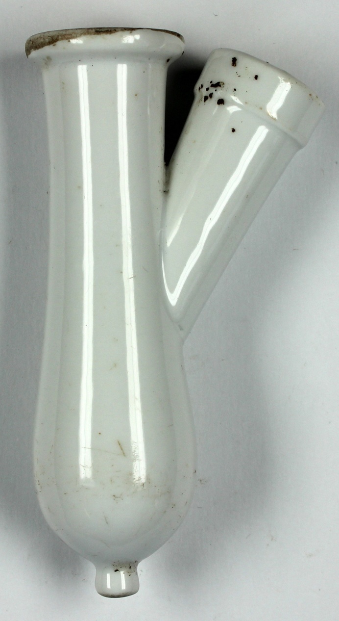 Porzellanpfeifenkopf, weiß, (Museum Wolmirstedt RR-F)