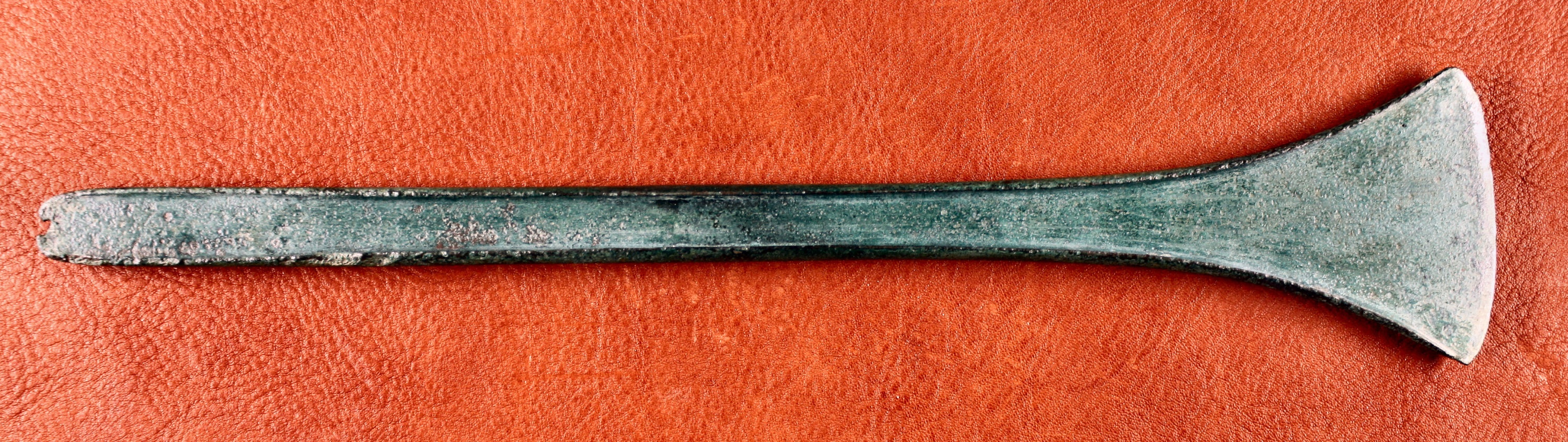 Randleistenbeil vom Typ „Kläden“ aus dem Hortfund von Kläden bei Stendal (Johann-Friedrich-Danneil-Museum Salzwedel CC BY-NC-SA)