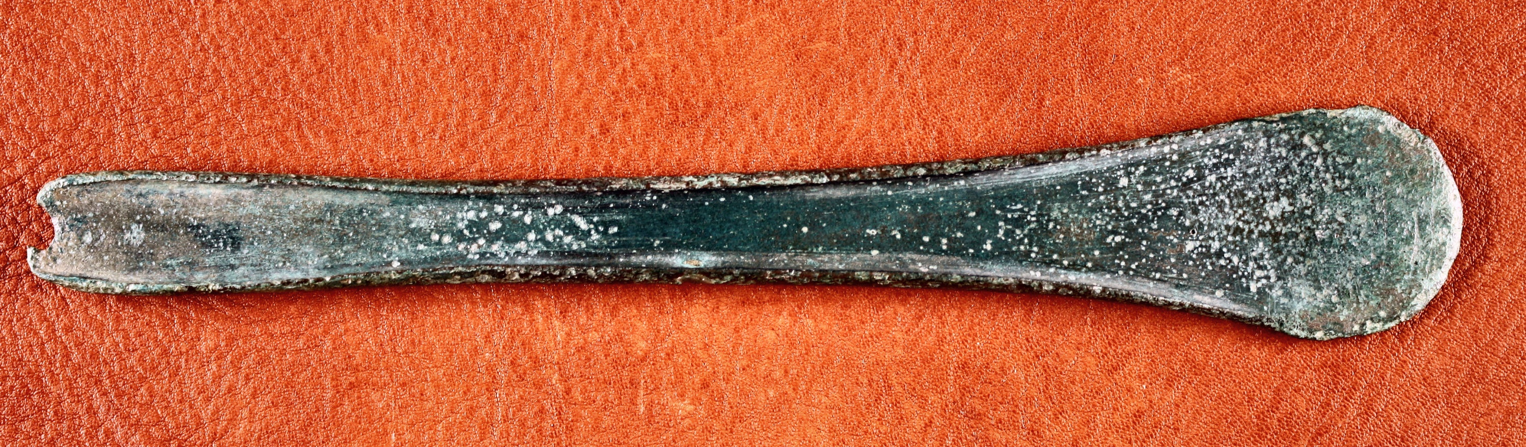 Randleistenbeil vom Typ „Rümlang“ ais dem Hortfund von Kläden (Johann-Friedrich-Danneil-Museum Salzwedel CC BY-NC-SA)