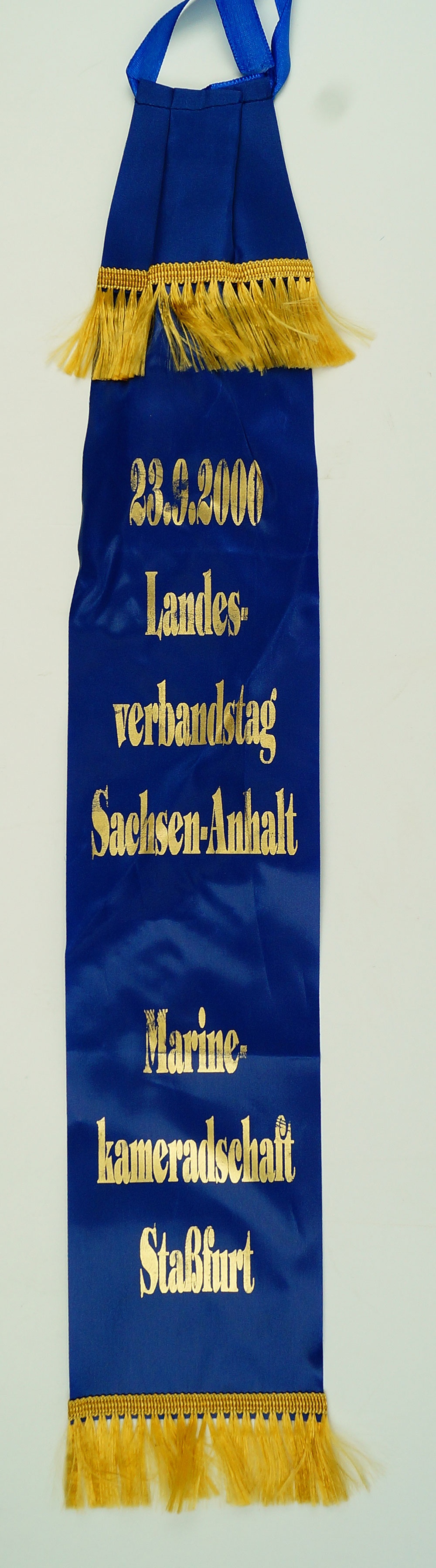 Fahnenschleife der Marinekameradschaft Staßfurt, 2000 (Museum Weißenfels - Schloss Neu-Augustusburg CC BY-NC-SA)