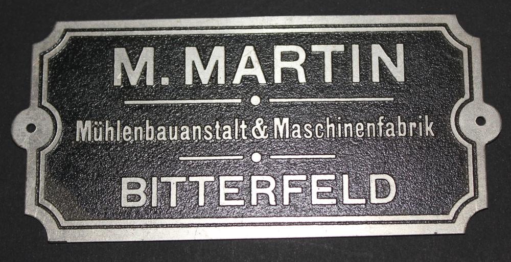 Fabrikschild "M. Martin" (Kreismuseum Bitterfeld CC BY-NC-SA)