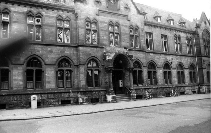 Haupteingang des Postamtes Wittenberg vor der Rekonstruktion (Haus der Geschichte Wittenberg RR-F)