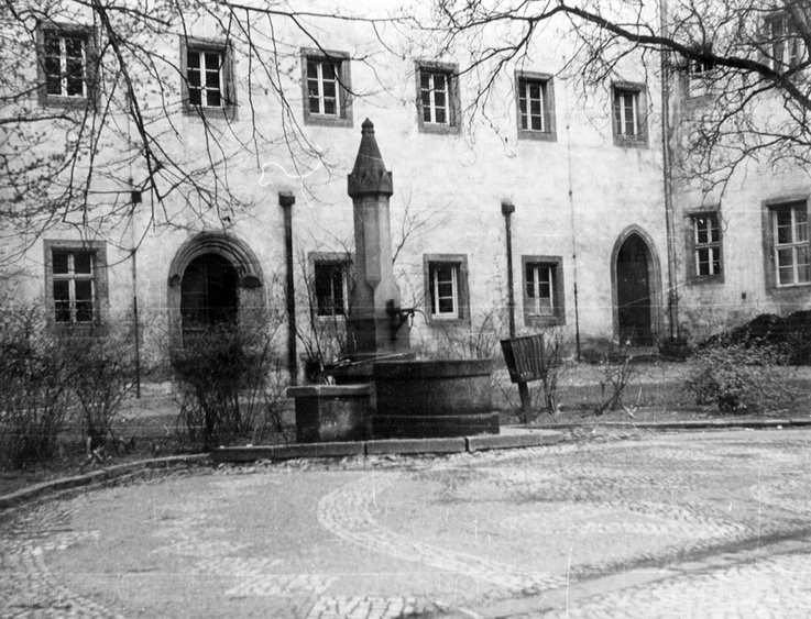 Röhrwasserbrunnen im Lutherhof in Wittenberg (Haus der Geschichte Wittenberg RR-F)