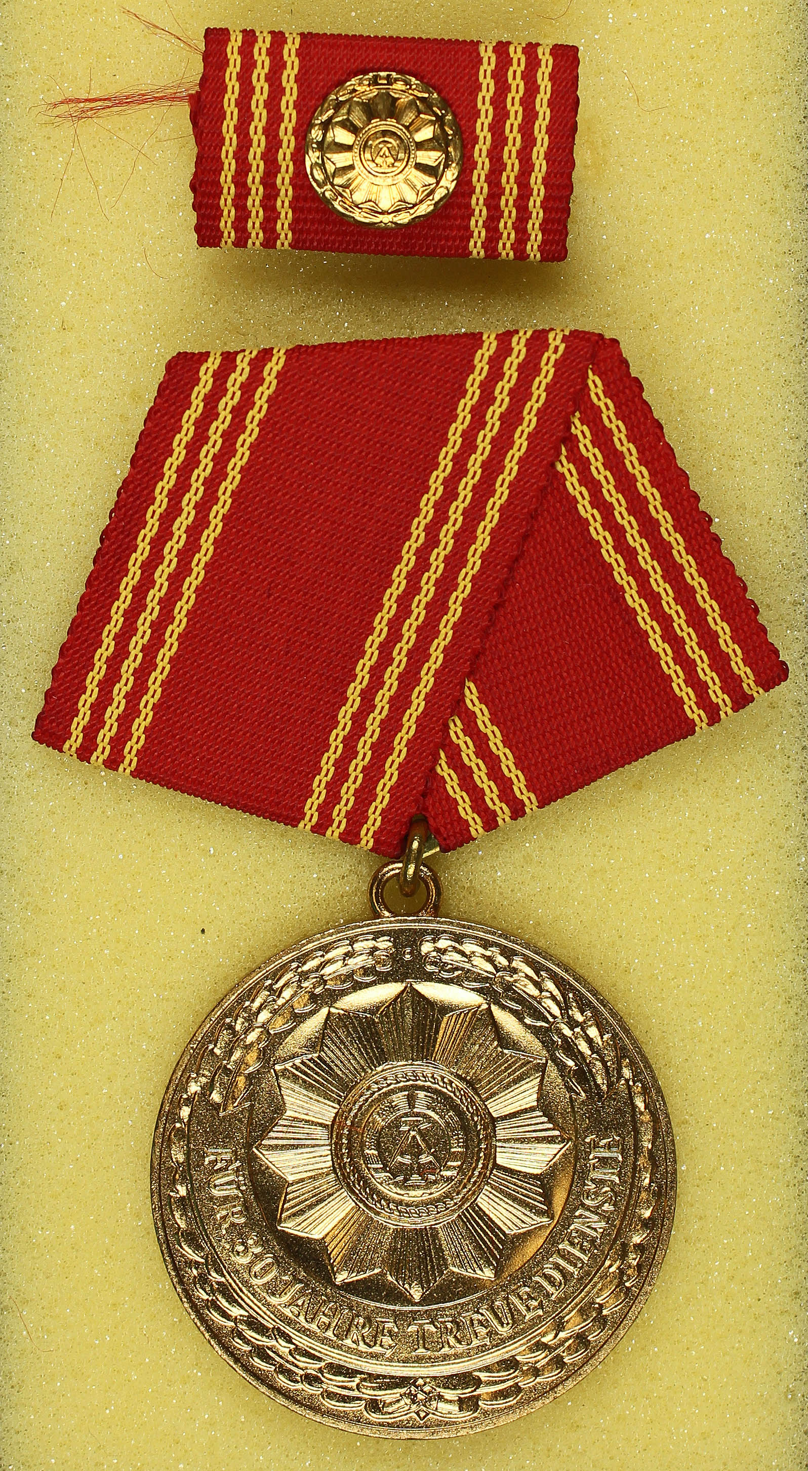 Medaille "Für 30 Jahre treue Dienst MdI/DDR (Museum Wolmirstedt RR-F)