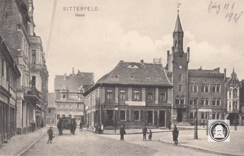 S/W Ansichtskarte - Bitterfeld, Marktplatz (Kreismuseum Bitterfeld RR-F)