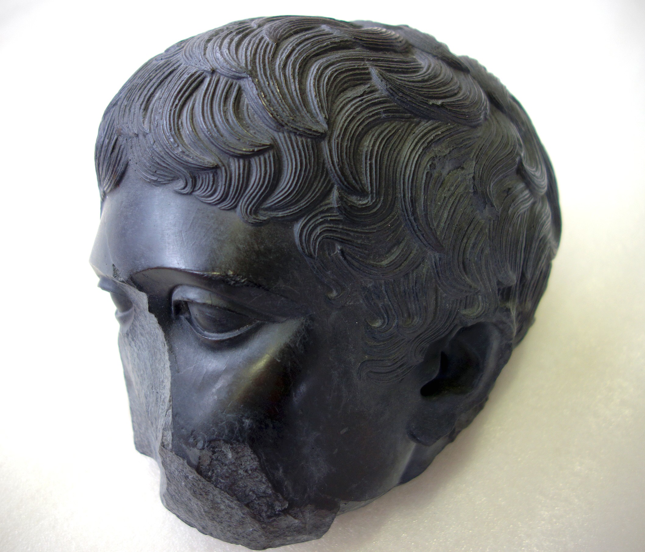 Kopffragment des sog. Idolino (Winckelmann-Museum Stendal CC BY-NC-SA)