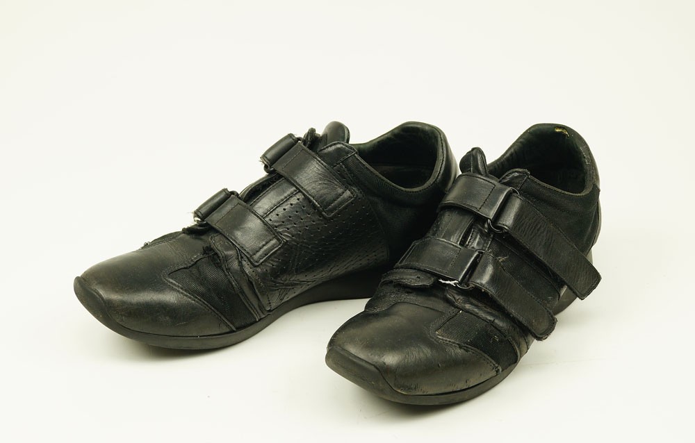 Sneaker mit Klettverschluss, GUCCI (Paar) (Museum Weißenfels CC BY-NC-SA)