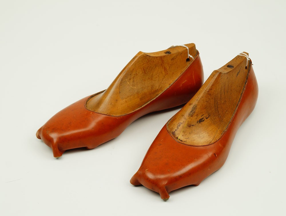 Anschauungsmodell Schuhbau: Damenschuhe, Größe 38 (Paar) (Museum Weißenfels CC BY-NC-SA)