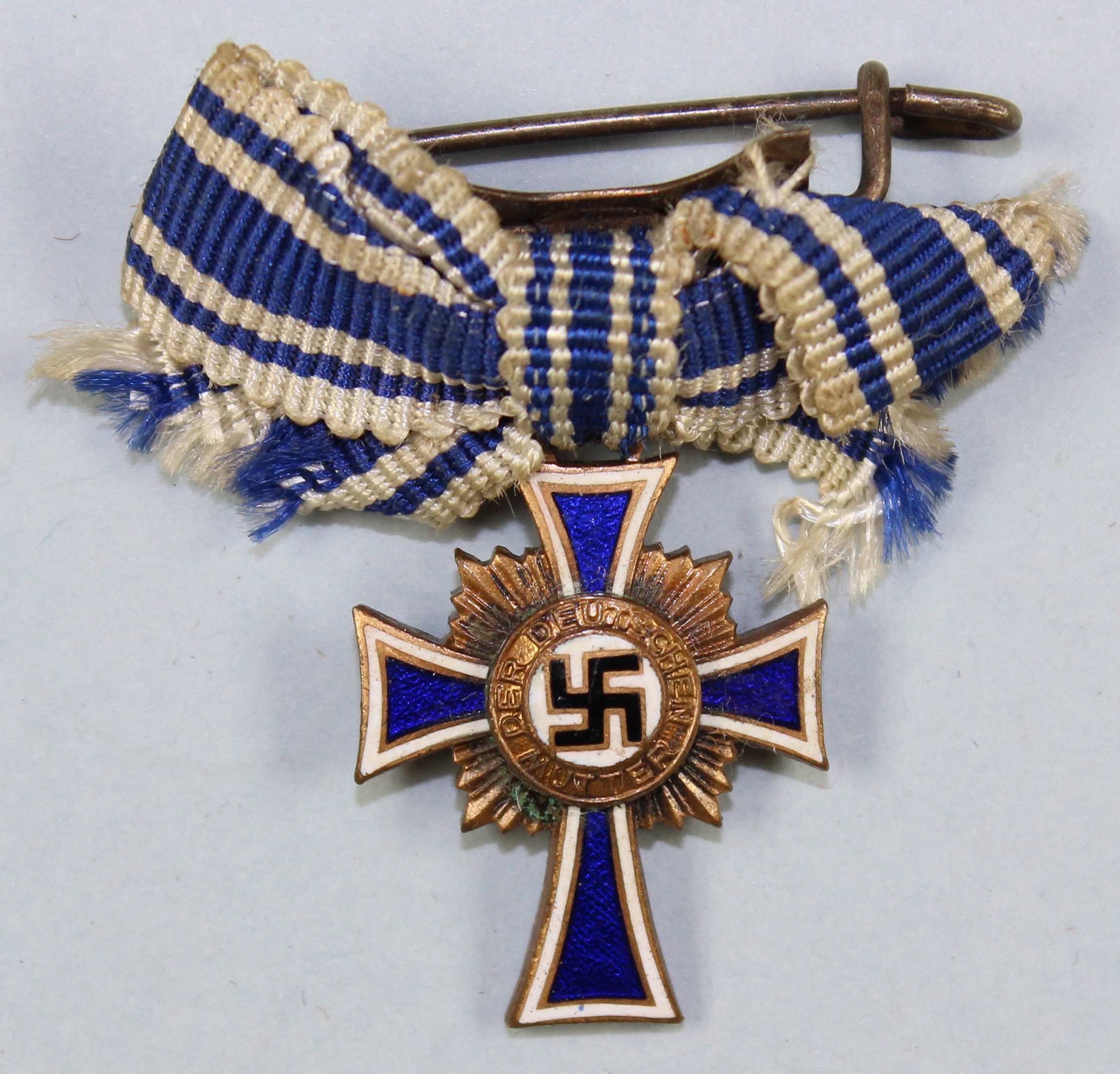 Miniatur Ehrenkreuz der Deutschen Mutter, 1938 (Museum Wolmirstedt RR-F)