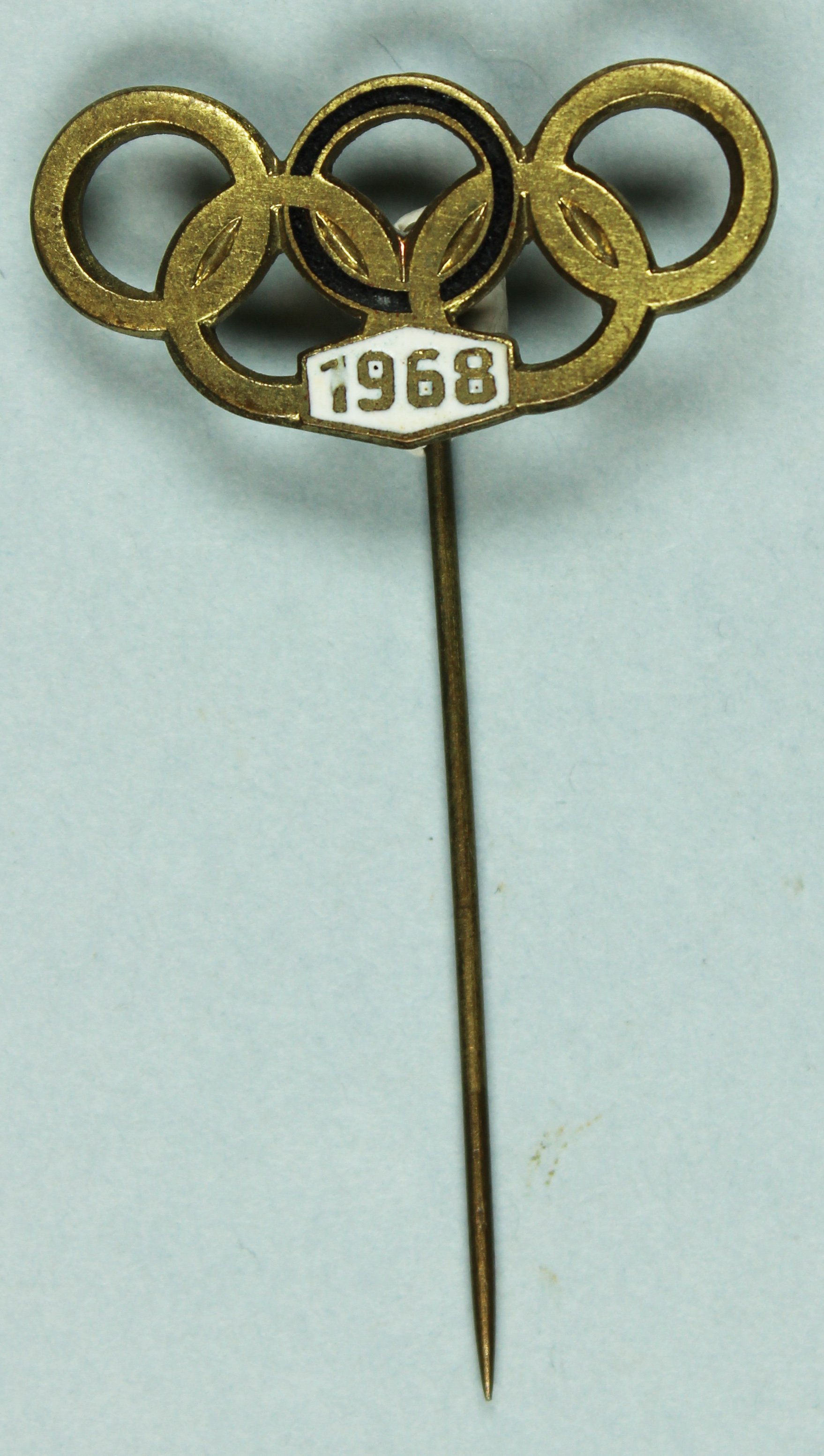 Anstecknadel "Olympia 1968" (Museum Wolmirstedt RR-F)