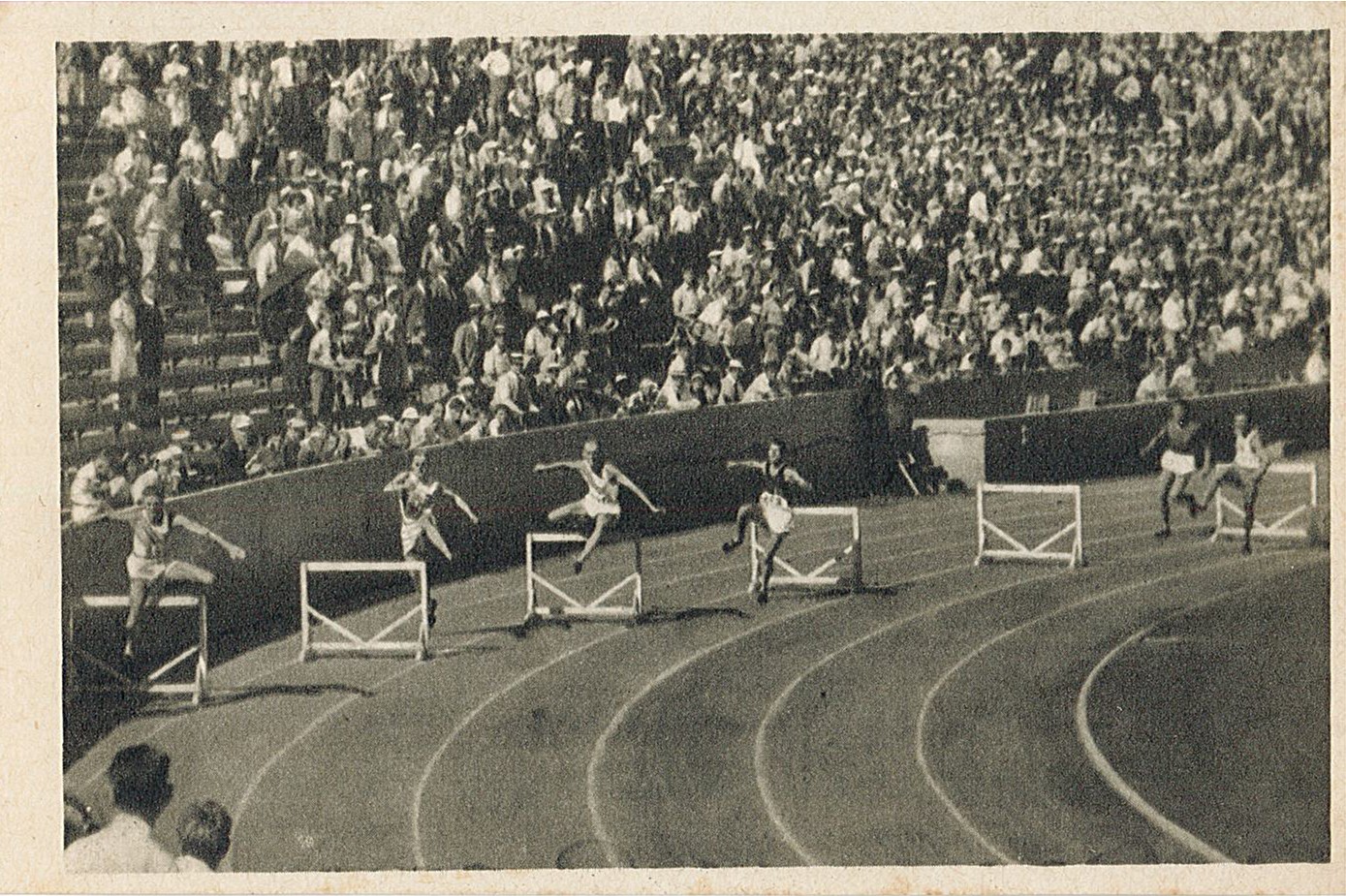 Sammelbilder "Olympia 1932" - Bild-Nr.: 33 (Gruppe 19) (Museum Wolmirstedt RR-F)