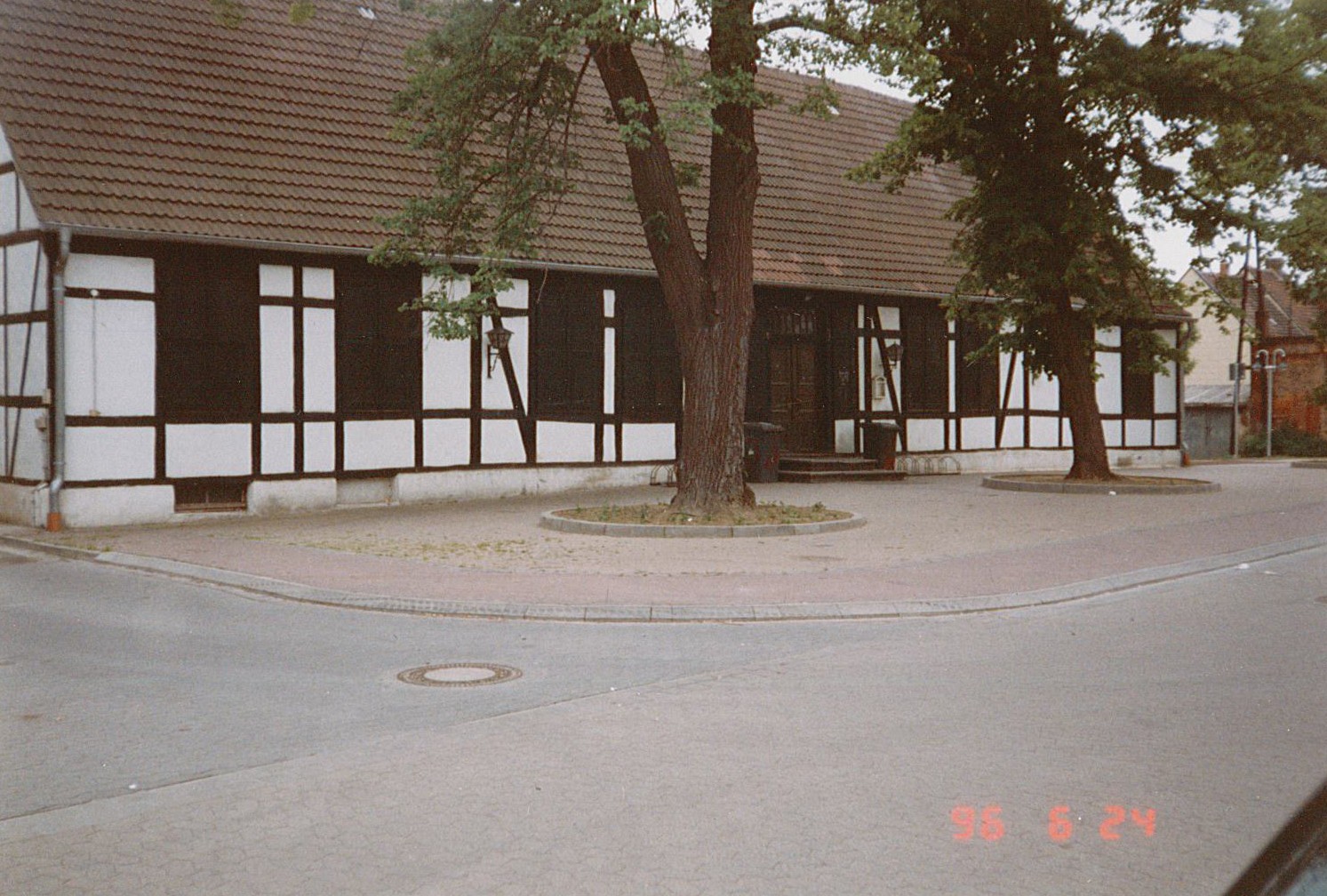 Stadtansicht Wolmirstedt - Jugendklub, Burgstraße, 24.06.1996 (Museum Wolmirstedt RR-F)