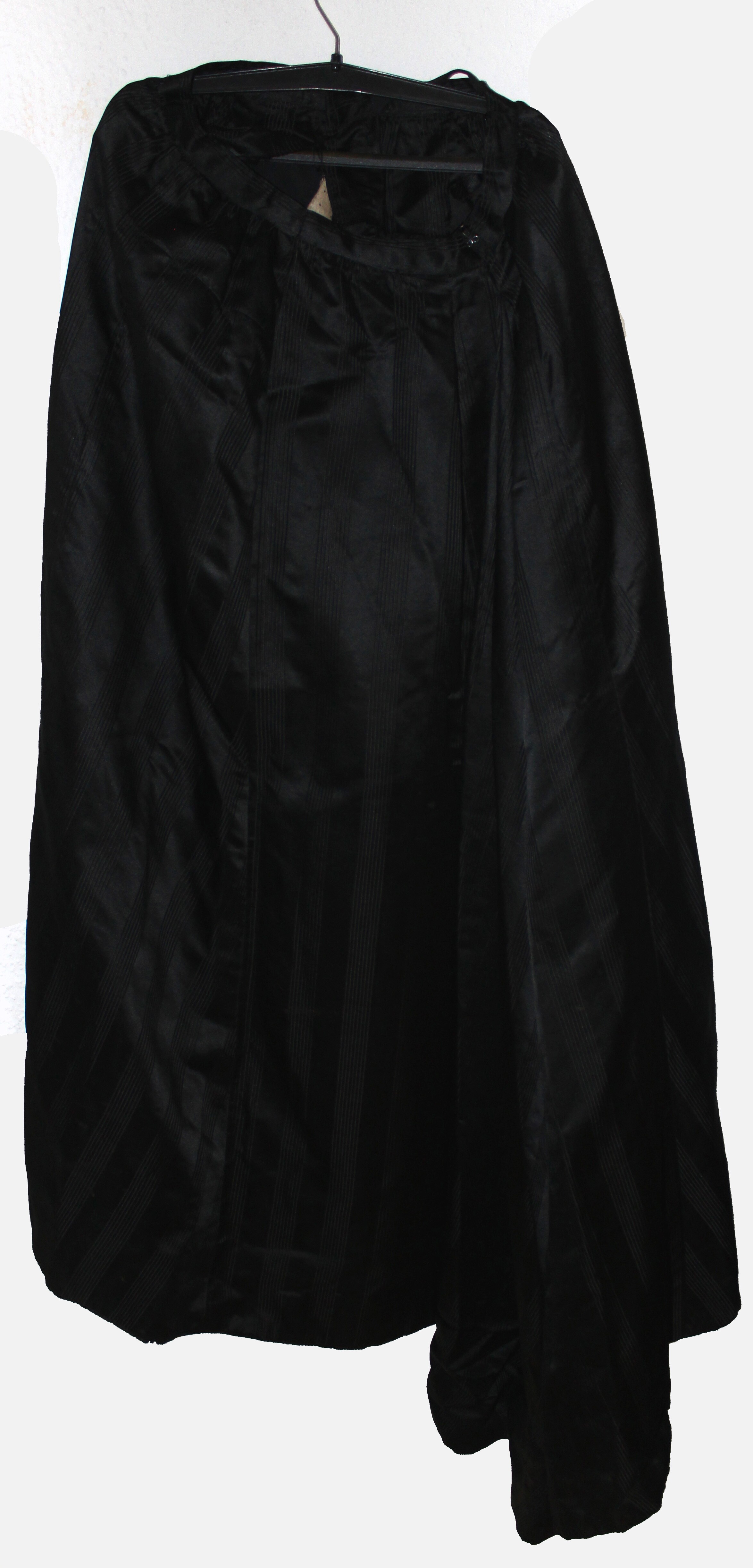 schwarzes Frauenkleid (Museum Wolmirstedt RR-F)