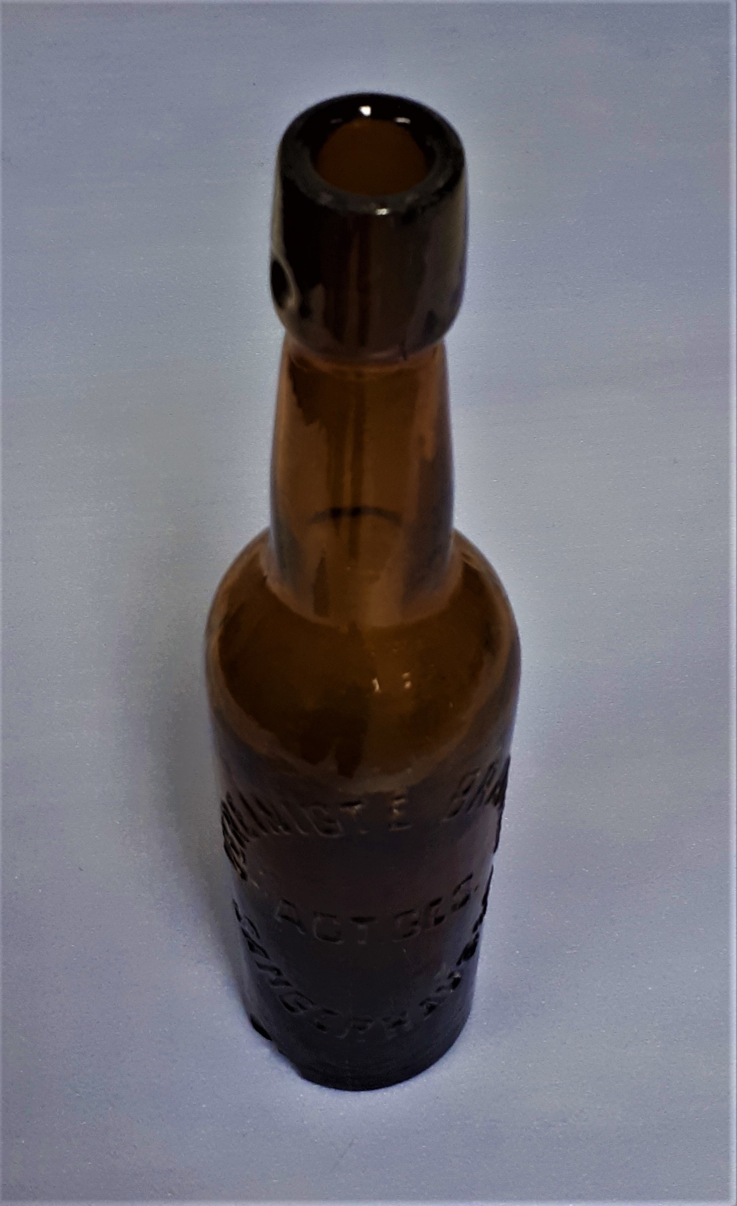 Glasflasche für Bier (Erlebniswelt Museen e. V. CC BY-NC-SA)