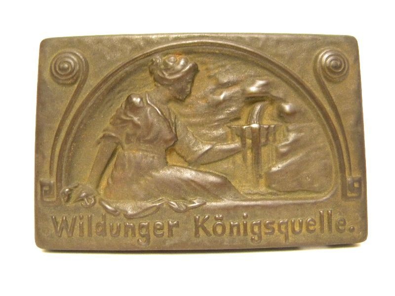 Briefbeschwerer, Darstellung einer Quellnymphe (Schloß Wernigerode GmbH RR-F)
