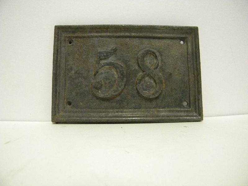 Rechteckige Hausnummer, Nr. 58 (Schloß Wernigerode GmbH RR-F)