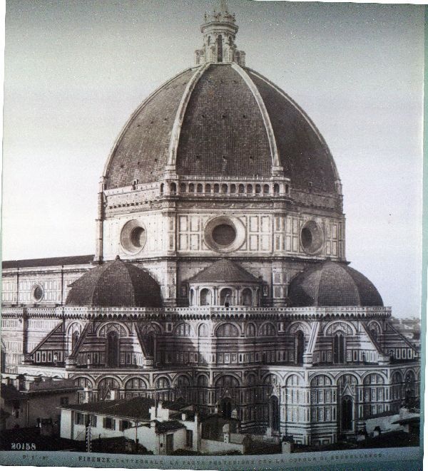 Fotografie: Firenze- Cattedrale la Parte Posteriore con la Cupola di Brunellesco (Schloß Wernigerode GmbH RR-F)