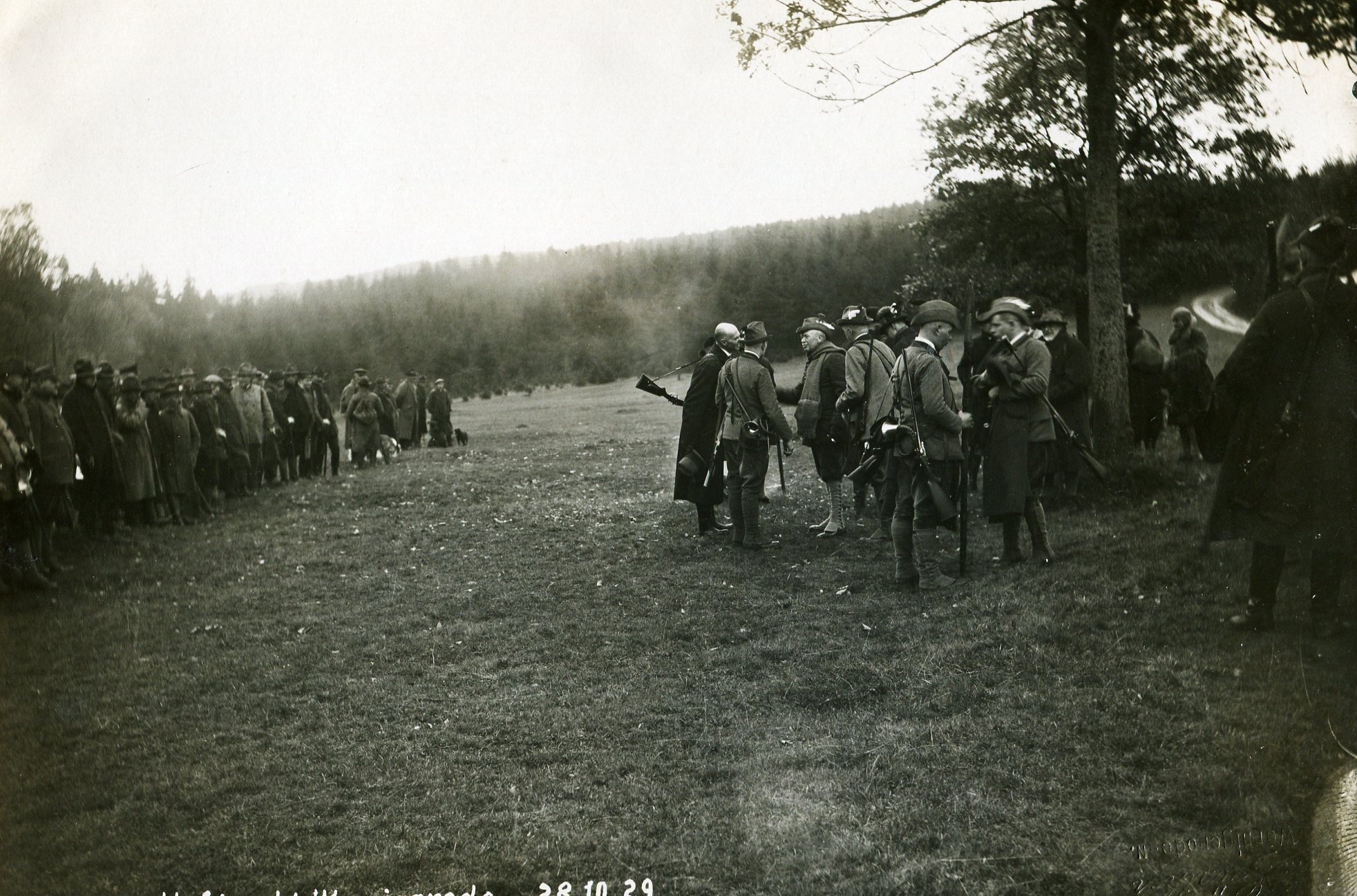 Fotografie, Hofjagd in Wernigerode am 28.10.1929 (Schloß Wernigerode GmbH RR-F)