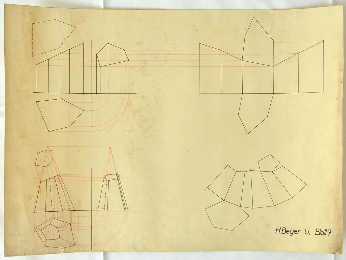 Geometrische Zeichnungen (Mansfeld-Museum im Humboldt-Schloss CC BY-NC-SA)