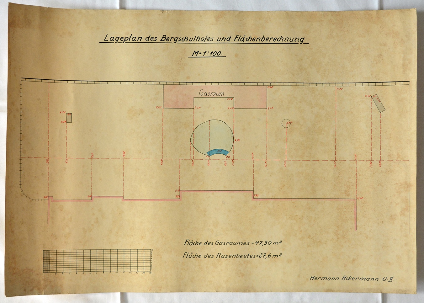 Lageplan des Bergschulhofes und Flächenberechung M=1:100. (Mansfeld-Museum im Humboldt-Schloss CC BY-NC-SA)