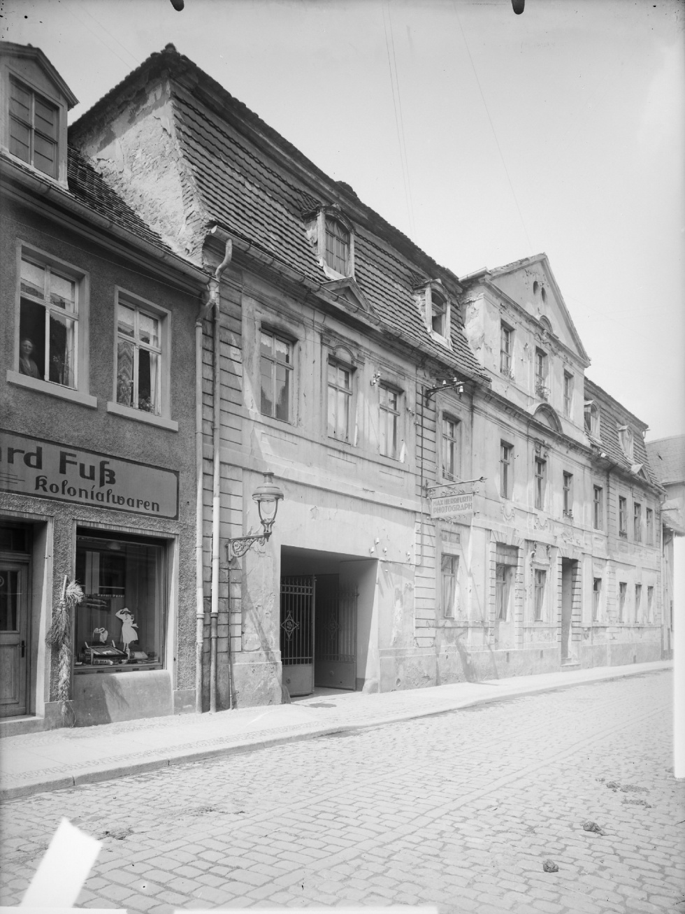 Merseburg, Breite Straße - Haus des Fotografenmeisters M. Herrfurth (Kulturhistorisches Museum Schloss Merseburg CC BY-NC-SA)