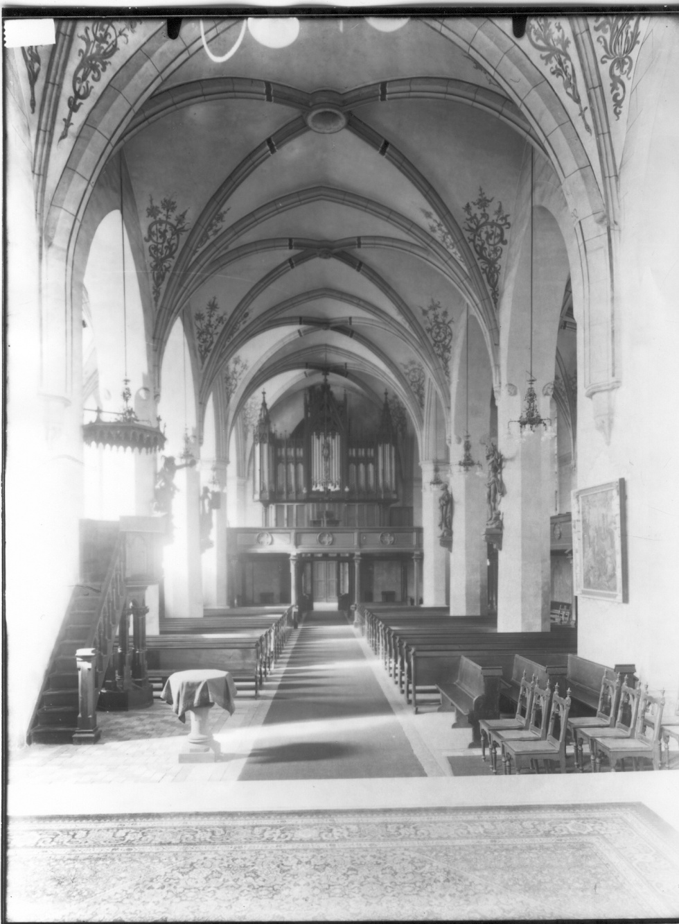 Merseburg, Kirche St. Maximi, Inneres mit Kanzel und Orgel (Kulturhistorisches Museum Schloss Merseburg CC BY-NC-SA)
