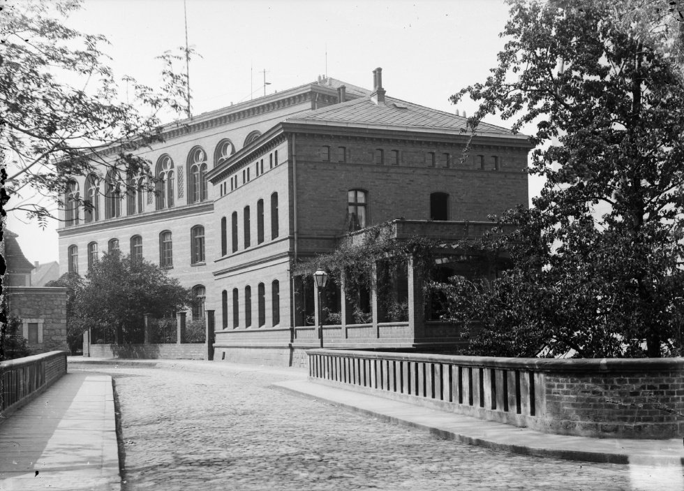 Merseburg, Neues Gymnasium mit Rektoratsgebäude (Kulturhistorisches Museum Schloss Merseburg CC BY-NC-SA)