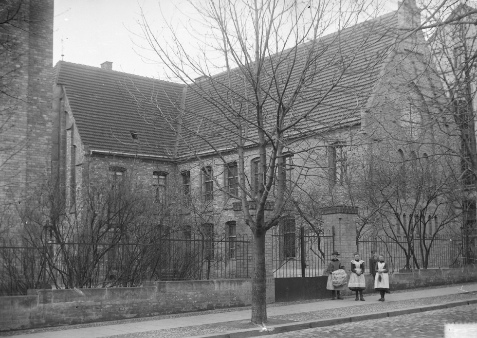 Merseburg, Katholische Schule und Pfarrhaus (Kulturhistorisches Museum Schloss Merseburg CC BY-NC-SA)