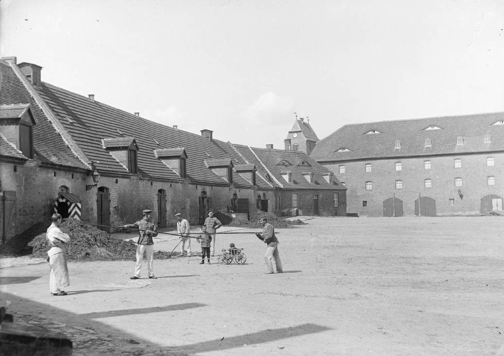 Merseburg, Klosterhof (Kulturhistorisches Museum Schloss Merseburg CC BY-NC-SA)