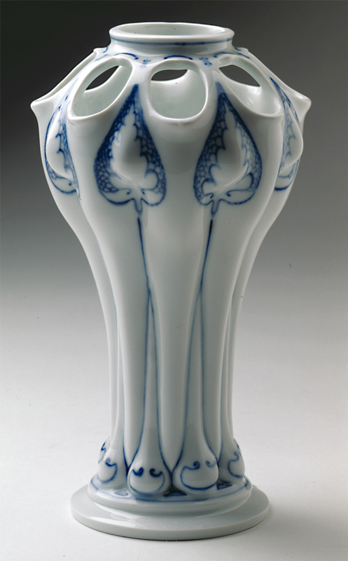 Vase mit acht seitlichen Öffnungen (Kulturstiftung Sachsen-Anhalt CC BY-NC-SA)