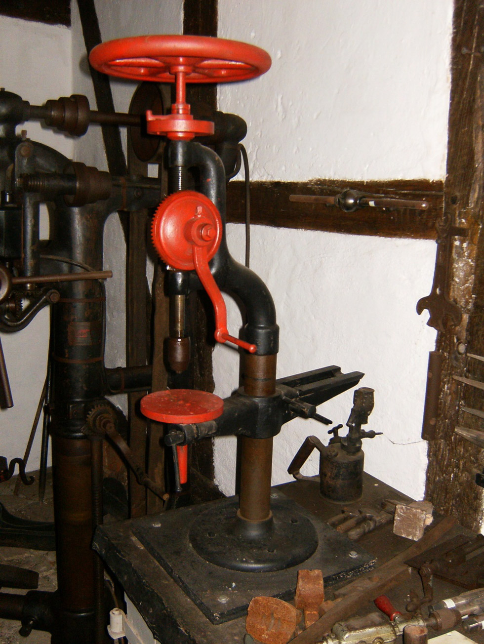 Ständerbohrmaschine (Ulrich Pettke, Oebisfelde CC BY-NC-SA)