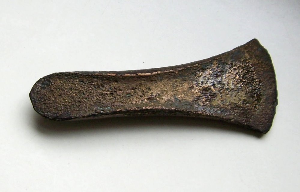 Bronzebeil (Museum Wasserburg Egeln CC BY-NC-SA)