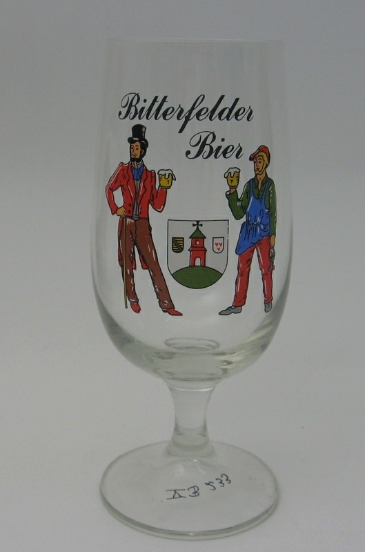 0,2 Liter Bierglas. Glas in Tulpenform mit Stiel und Fuß (Kreismuseum Bitterfeld CC BY-NC-SA)