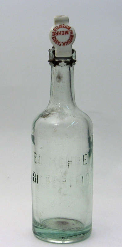 Mineralwasserflasche "Mehre - Bitterfeld" (Kreismuseum Bitterfeld CC BY-NC-SA)