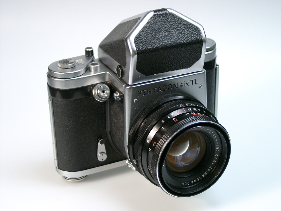 Rollfilmkamera &quot;Pentacon six TL&quot; (Industrie- und Filmmuseum Wolfen CC BY-NC-SA)