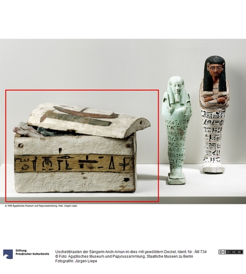 http://www.smb-digital.de/eMuseumPlus?service=ImageAsset&module=collection&objectId=607310&resolution=superImageResolution#454208 (Ägyptisches Museum und Papyrussammlung, Staatliche Museen zu Berlin CC BY-NC-SA)