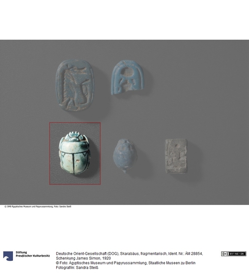 http://www.smb-digital.de/eMuseumPlus?service=ImageAsset&module=collection&objectId=775536&resolution=superImageResolution#4231371 (Ägyptisches Museum und Papyrussammlung, Staatliche Museen zu Berlin CC BY-NC-SA)
