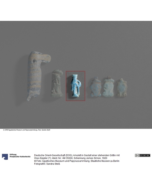 http://www.smb-digital.de/eMuseumPlus?service=ImageAsset&module=collection&objectId=776713&resolution=superImageResolution#4231528 (Ägyptisches Museum und Papyrussammlung, Staatliche Museen zu Berlin CC BY-NC-SA)