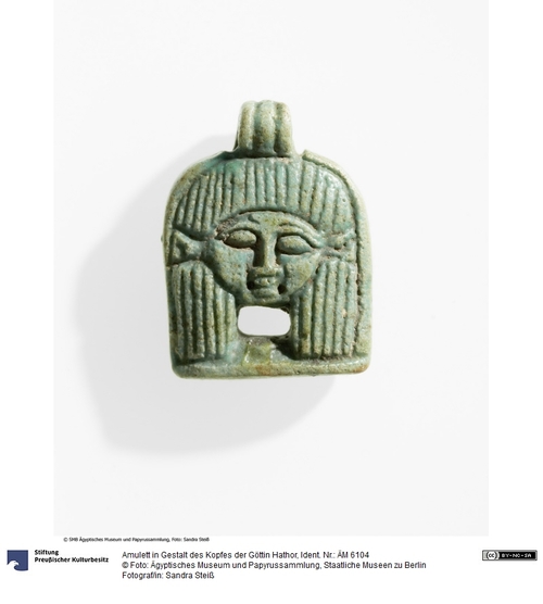 http://www.smb-digital.de/eMuseumPlus?service=ImageAsset&module=collection&objectId=757923&resolution=superImageResolution#3726296 (Ägyptisches Museum und Papyrussammlung, Staatliche Museen zu Berlin CC BY-NC-SA)