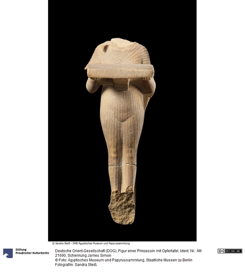 http://www.smb-digital.de/eMuseumPlus?service=ImageAsset&module=collection&objectId=607027&resolution=superImageResolution#2764499 (Ägyptisches Museum und Papyrussammlung, Staatliche Museen zu Berlin CC BY-NC-SA)